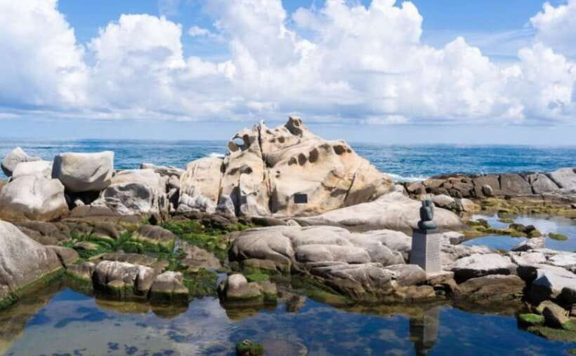 Seoul: Gangneung BTS K-Pop & K-Drama Filming Locations Tour - Jumunjinhaesuyokjang and the Goblin filming scenery at Jumunjin