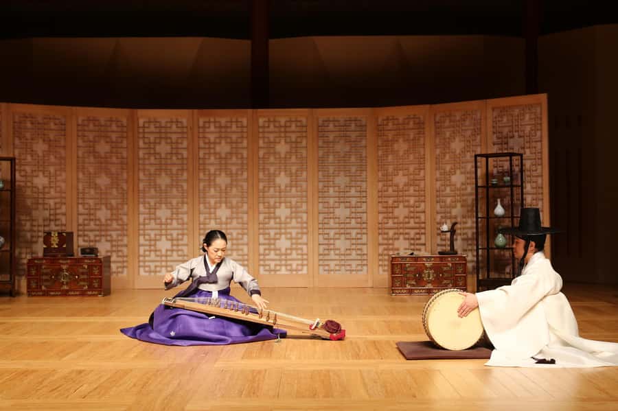 SEOUL: Gugak - Korean Traditional Music Museum&Concert Tour - Meeting point details for this 2364 start