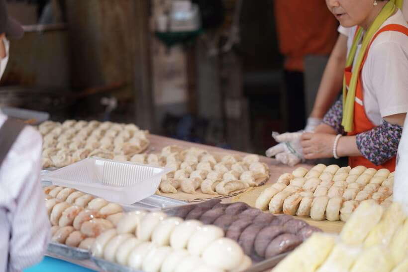 Seoul: Guided Street Food Tour at Namdaemun Market - Namdaemun Market in 90 Minutes, Without the Guesswork