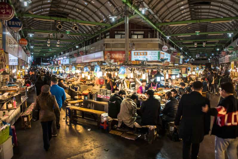Seoul Gwangjang Market Foody Walking Tour - Where the tour starts and how to get comfortable fast