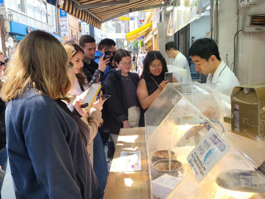 Seoul: Gwangjang Market Netflix Food Tour - Insa-dong and Ikseon-dong, the route that makes the food taste better