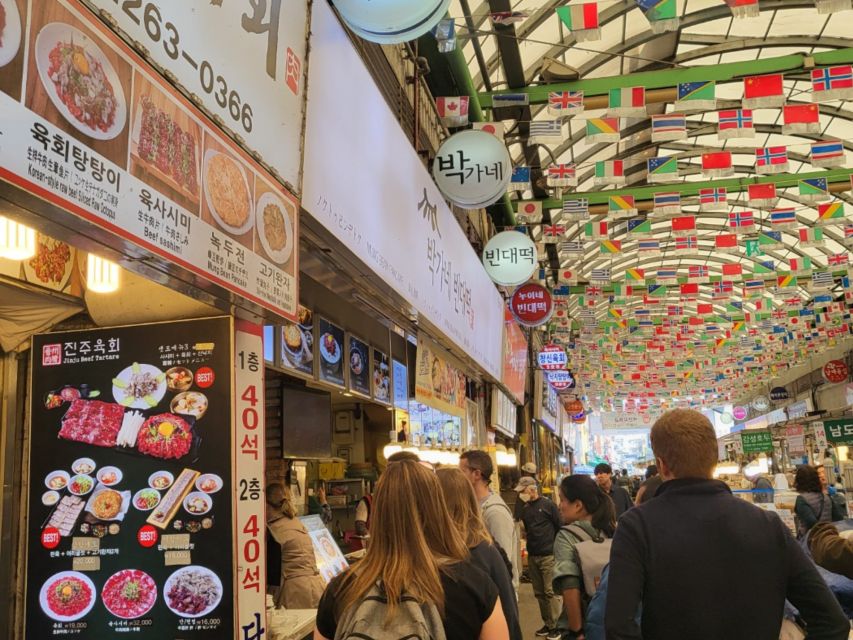 Seoul: Gwangjang Market Netflix Food Tour - Ikseon-dong hanok alleys: the perfect pause between arts and appetite