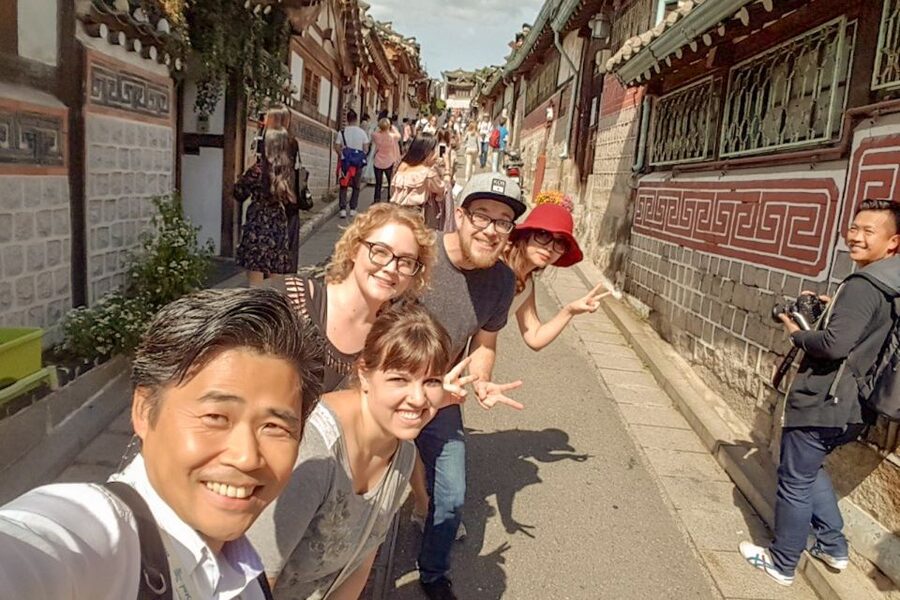 Seoul: Gyeongbok Palace and Bukchon Hanok Walking Tour - City Hall to Gyeongbokgung Palace, the best kind of first-morning walking