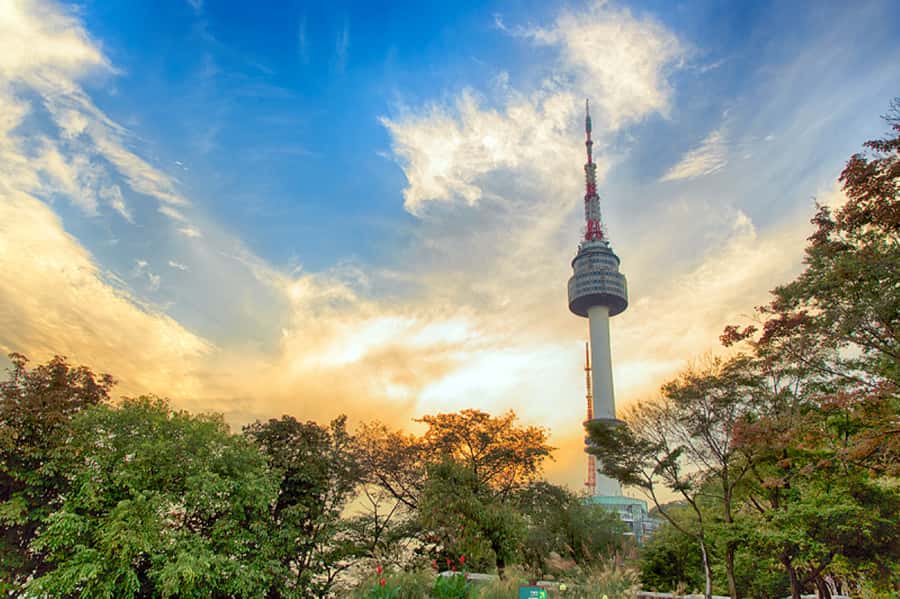 Seoul: Gyeongbokgung / Hanok Village / N Seoul Tower - Gyeongbokgung Palace and the hanbok walk you’ll remember