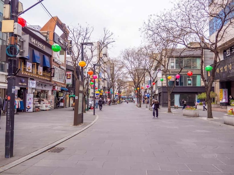 Seoul: Half-Day Insa-dong Walking Gastroventure Tour - Small group value: up to 10 people, English guide, real interaction