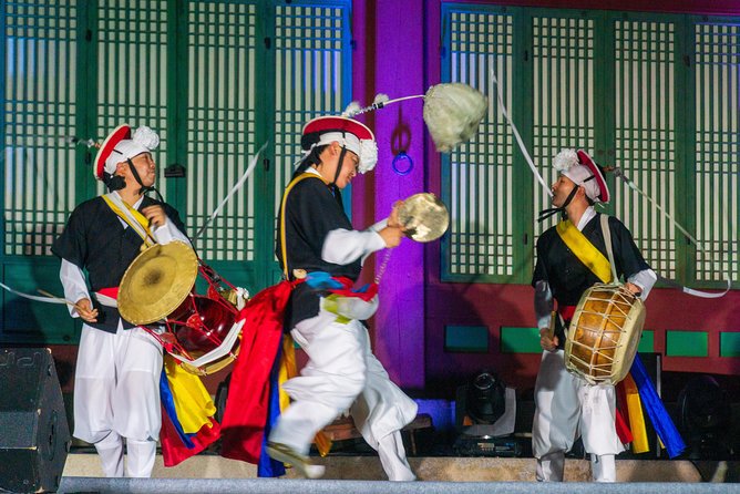 Seoul Highlights & Hidden Gems - Private Tour with Photo Service - Price and value: what $210 per person really buys