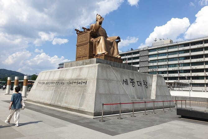 Seoul History Walking Tour - Why a 3.5-hour Seoul history walk is better than piecing it together