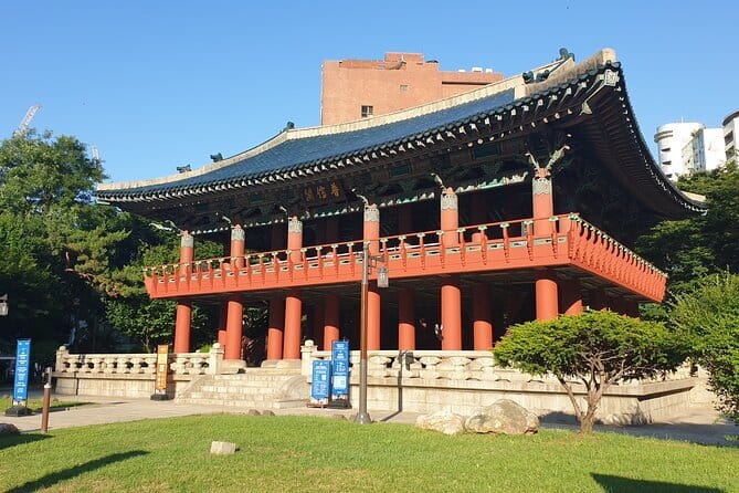 Seoul History Walking Tour - Cheonggyecheon Stream, a timeline you can walk beside