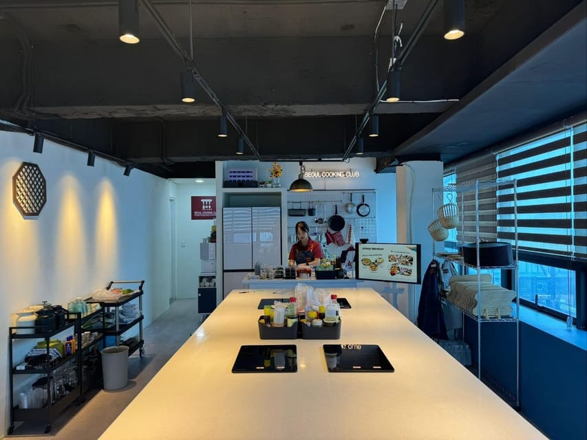 Seoul: Korean Cooking at Seoul Cooking Club! - English Instruction That Lets You Ask Questions