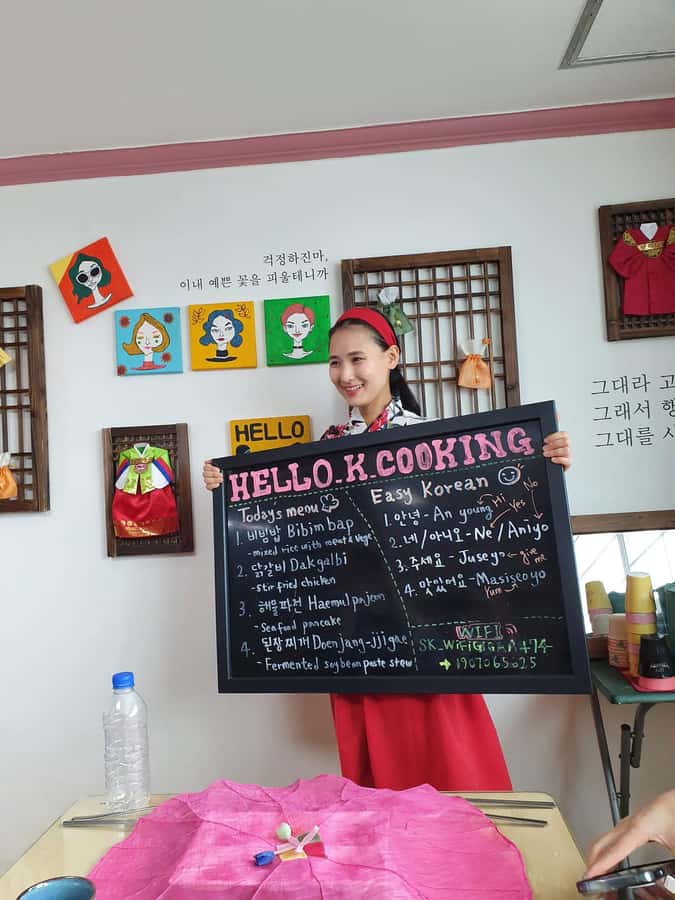 Seoul: Korean Cooking Class at a Local Home and Market Tour - Welcome Tea, Korean Phrases, and Settling In