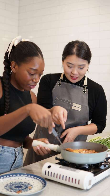 (Seoul) Korean Cooking Class with a Professional Chef - What You Cook Depends on the Day (Pick Your Menu Like a Local)