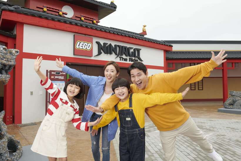 Seoul: LEGOLAND Admission with Transport (Optional Railbike) - Arriving at LEGOLAND: Photo Stop, Then Your 5 to 6 Hour Window