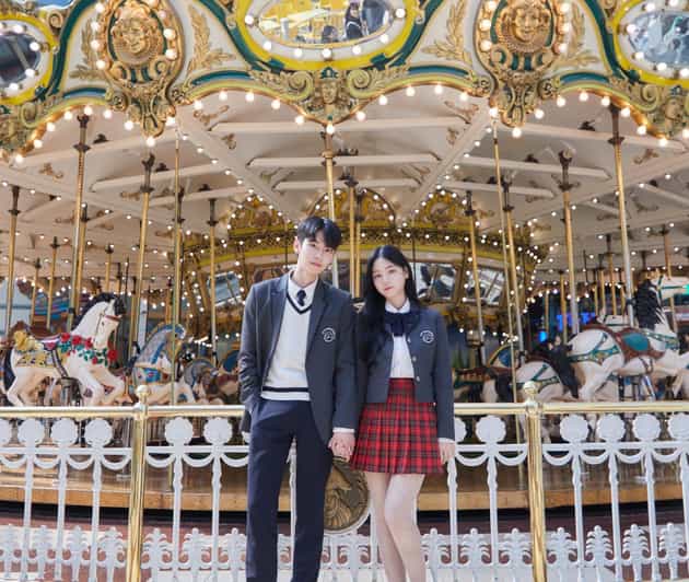 Seoul: Lotte World 1 Day Pass & Korean School Uniform Rental - Who Should Book This Day Pass (and Who Might Be Happier Skipping)