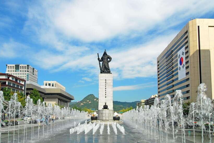 Seoul: Max Out Must Visit City Highlights Panoramic Day Tour - A panoramic Seoul day that actually holds together