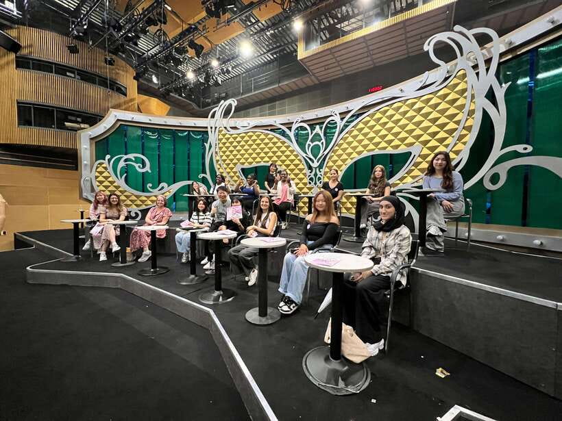 Seoul: MBC Insider Live K-Drama Rehearsal & VIP Studio Tour - Choosing the right experience: regular studio vs rehearsal VIP days