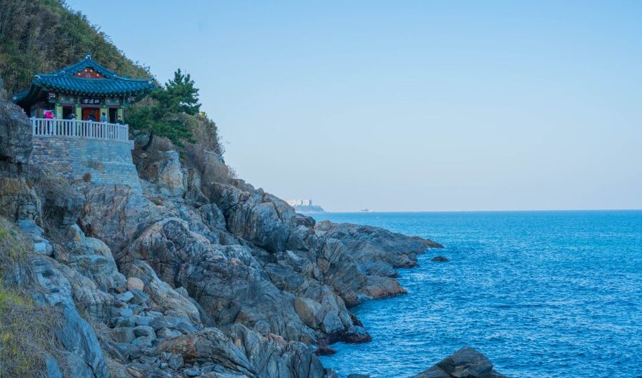 Seoul: Mt Seorak + Naksansa Temple or Nami Island Group Tour - Price check: $68 for a guided Gangwon Province day trip