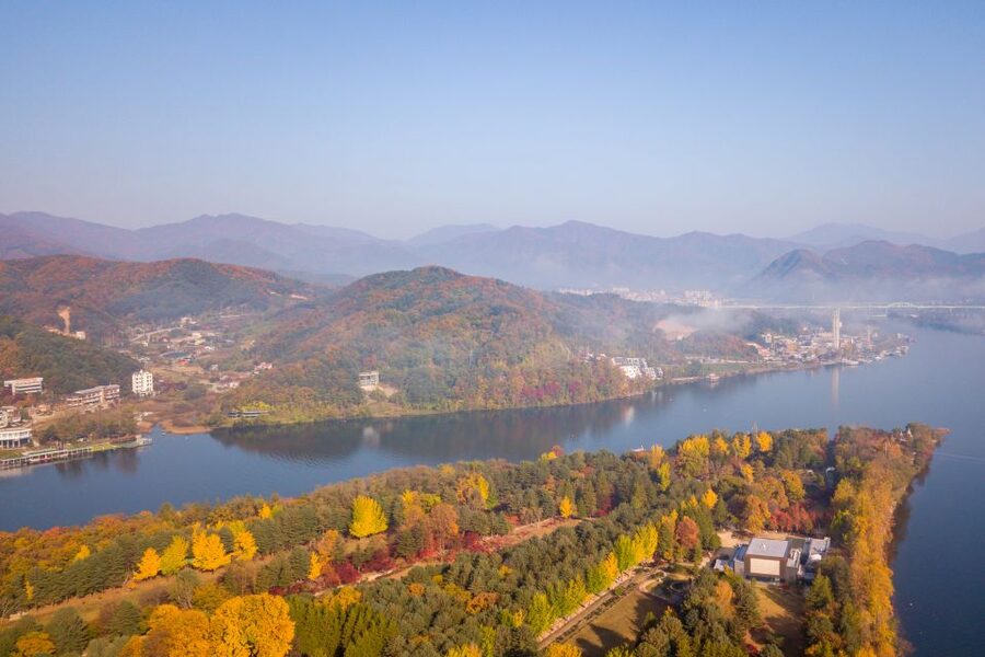 Seoul: Nami, Petite France, Italian Village, Railbike Option - The morning flow: coach time, scenic drive, and when you actually start seeing Korea