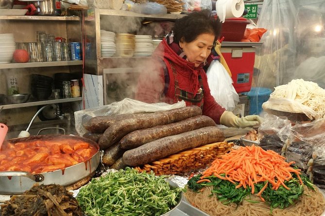 Seoul Night Tour (Gwangjang Market, Royal Palace and Naksan Park) - How the 5.5-hour route flows, and why the order makes sense
