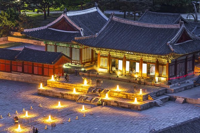 Seoul Night Tour (Gwangjang Market, Royal Palace and Naksan Park) - Naksan Park and the Seoul City Wall: your night-view payoff (and some uphill walking)