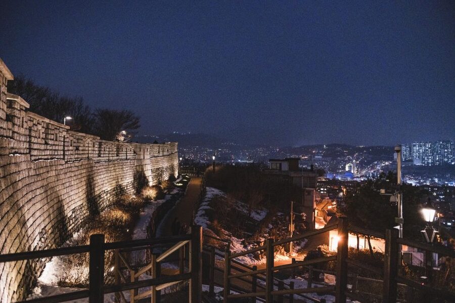 Seoul: Nighttime Hidden Gems Walking Tour - Price and Value: $33 for a Night Walk That Costs You Less Than a Taxi