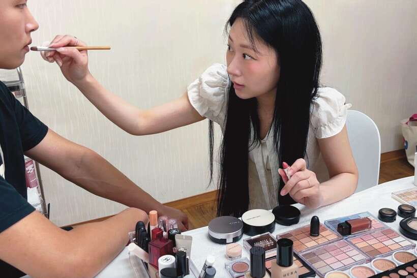 Seoul: Personalized Korean-style Makeup Experience - The Studio Arrival: How to Find RihaKim Makeup