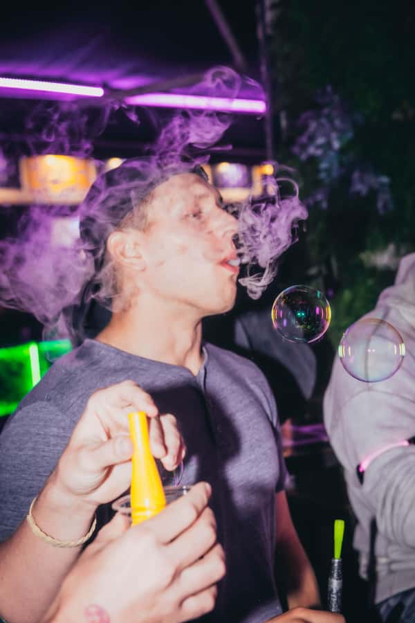 Seoul: Premium Pub Crawl with Limitless Drinks - VIP access, free entry, and why the details matter