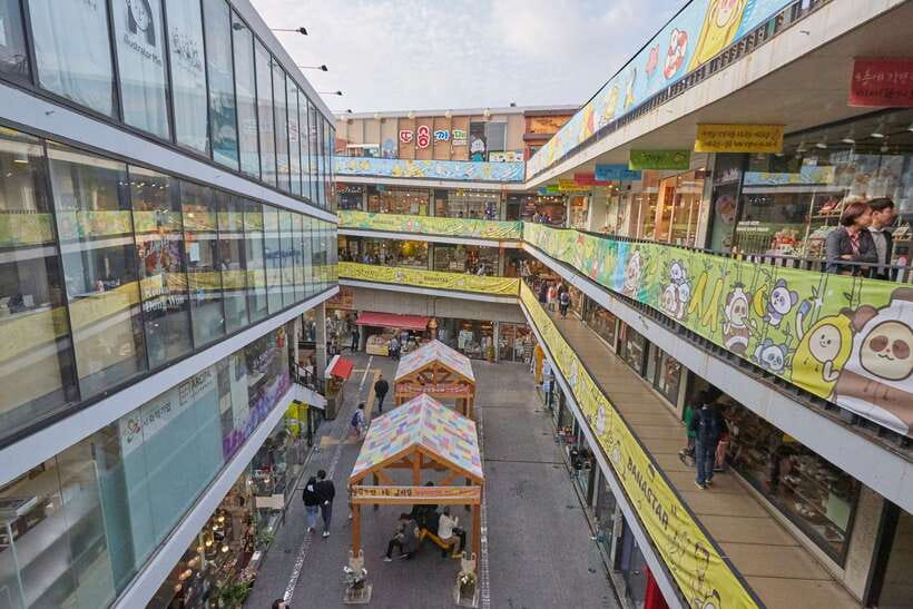 Seoul: Private Car Tour with Licensed Professional Guide - Price and Value: Is $225 Per Person Worth It?