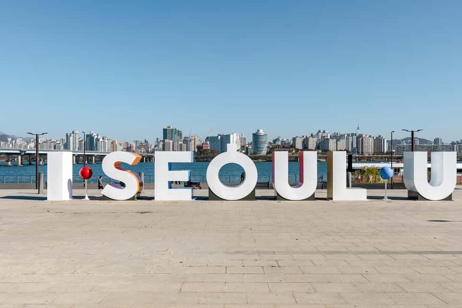 Seoul: Private chartered vehicle Staria van City Tour - A Staria Lounge charter is a smart, low-stress way to see Seoul