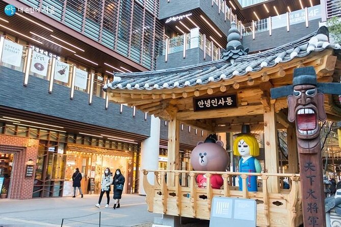 Seoul Private Tour: Palace, Bukchon, Insadong & Han River Cruise - Yeouido Han River Park and the Cruise: The Break You Needed, Even If It’s Brief