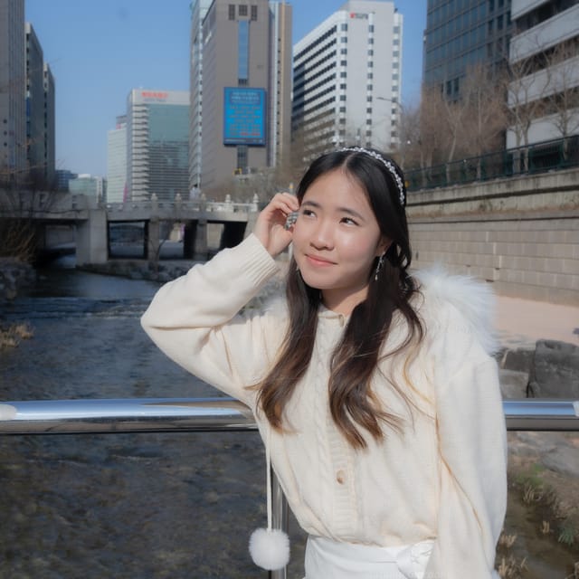 Seoul: Professional Photoshoot choose your location - Languages, Private Group Comfort, and Wheelchair Accessibility