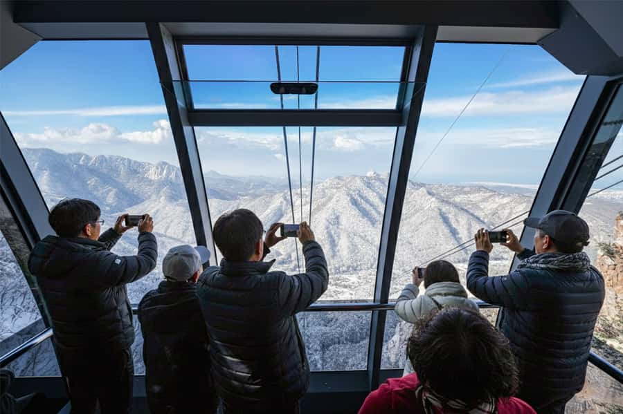 Seoul: Seorak Mountain+Nami Island+Eobi Ice Valley Tour - Why this Seoul winter combo makes sense