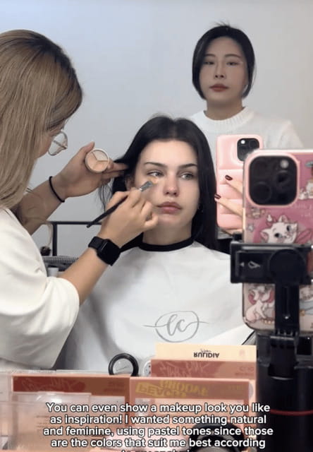 Seoul: Sihyunhada Photo, Personal Color, Makeup&Hair TOUR - Makeup step: K-pop star style, or everyday Korean makeup