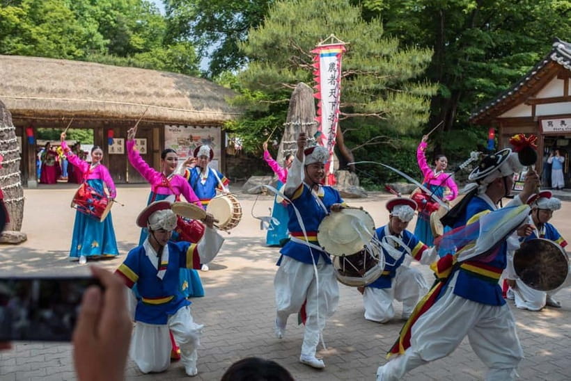Seoul: Suwon Hwaseong, Folk Village, & Starfield Library - Pickup, timing, and how to plan your day for 10 hours
