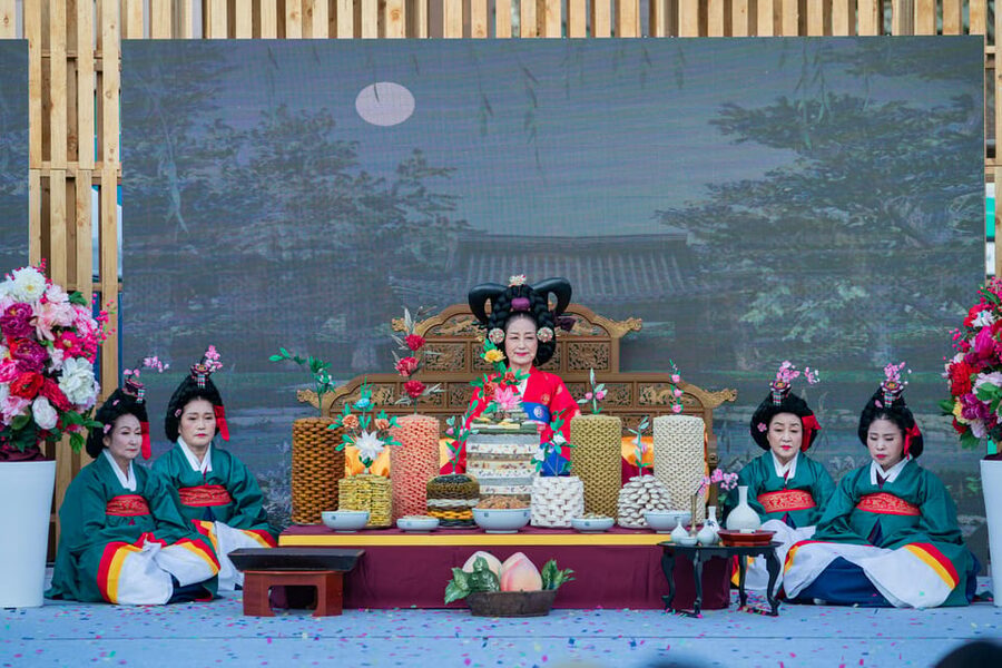 Seoul: The 62nd Suwon Hwaseong Cultural Festival Day Tour - Sept 29 to Oct 4: Fortress guiding, K-drama stops, food stall dinner, and fortress night shows