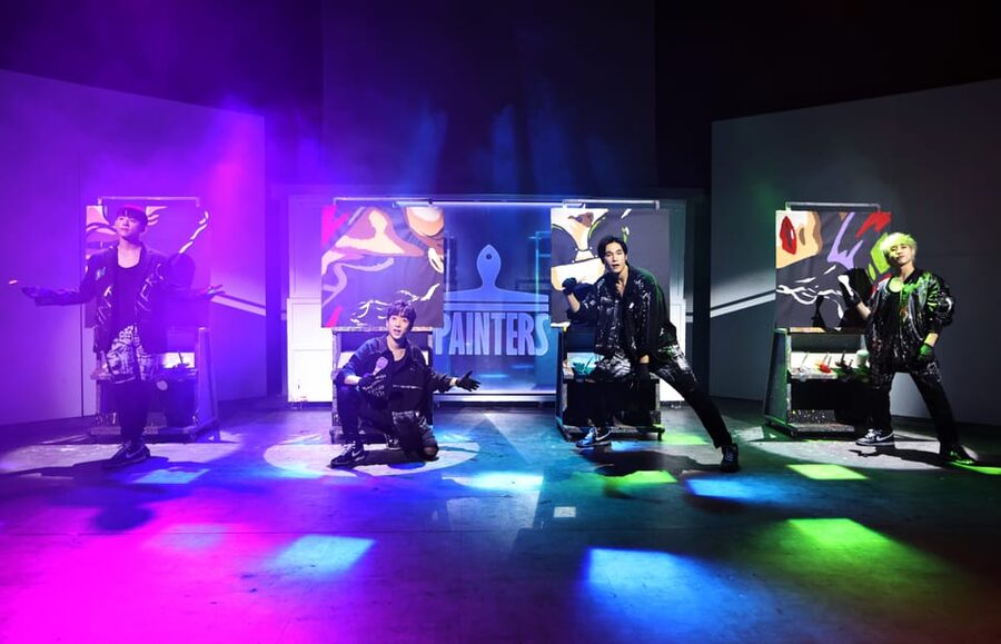 Seoul: The Painters Live Art K-pop Dance Show Ticket - Photos and the chance to take home a painting