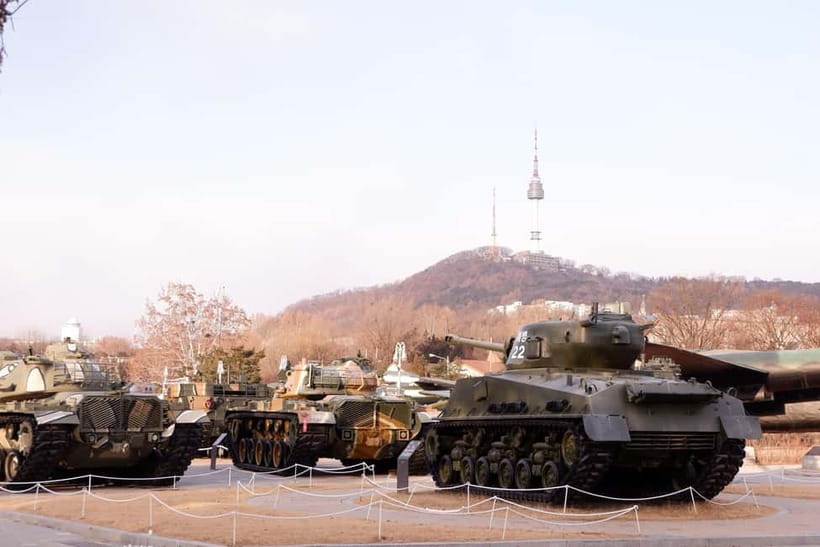Seoul: The War Museum, Jogyesa, and Tapgol Park Tour - National Museum of Korean Contemporary History: the big timeline in manageable chunks