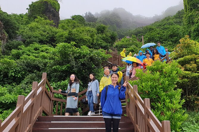 Small group Private Taxi Tour DAY experience in Jeju island - Haenyeo Museum: understanding Jeju’s dive women in under an hour