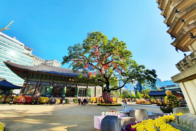 Small-Group Royal Palace and Seoul City Tour (hotel pick-up) - National Folk Museum stop: daily life context you might not get on your own