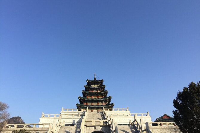Small-Group Royal Palace and Seoul City Tour (hotel pick-up) - Insadong Antique Street: your free time for tea, antiques, and lunch