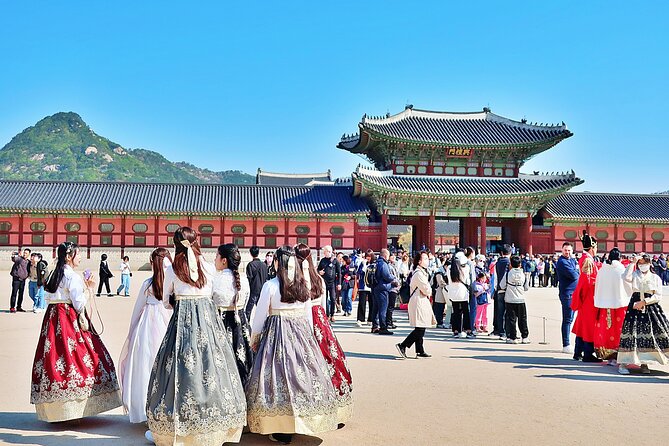 Small-Group Seoul Tour with Gyeongbokgung Palace (hotel pick-up) - Tuesday reality: the Changdeokgung and Secret Garden swap