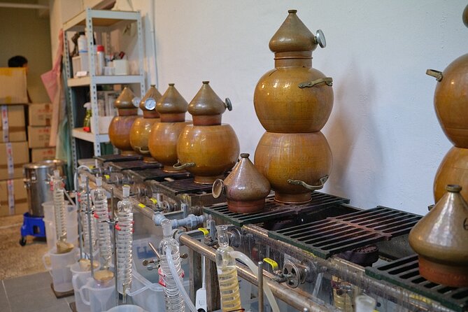 Soju Tasting at Distillery - story of 3 pigs - The Tasting Flight: 7+ Soju Styles, Including Premium 45%+ Bottles