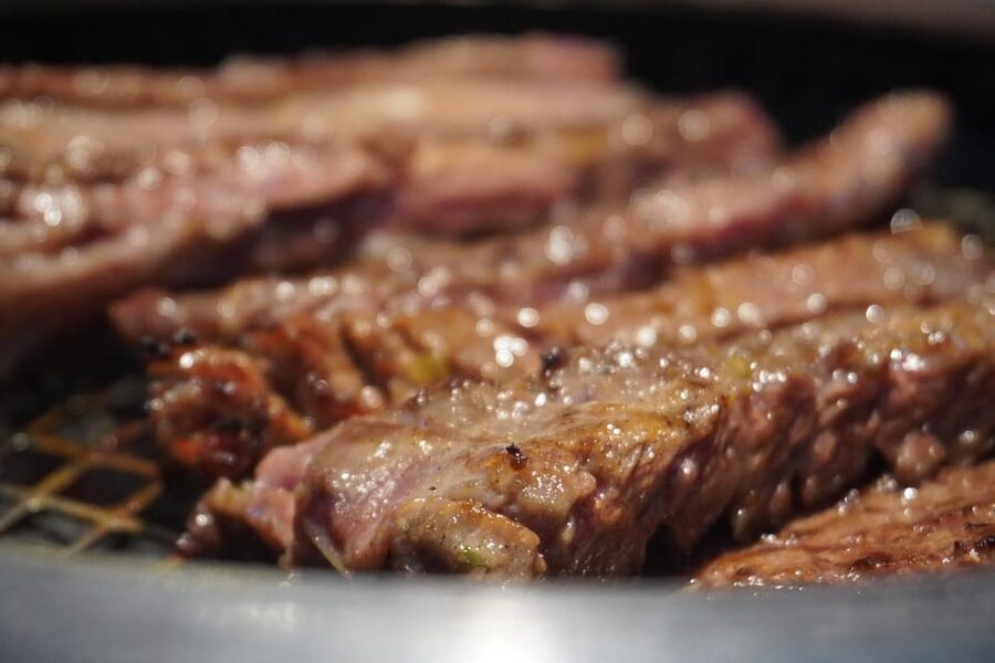 Unique Native Experience : Han River Picnic, Board game, BBQ - Small Details That Matter in Real Life