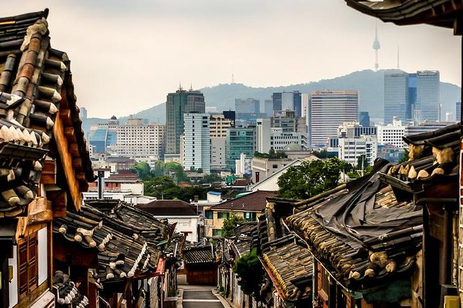 Walking Tour with Gyeongbokgung Palace, Bukchon, Insadong - Insadong and lunch break: traditional shops with real ordering help