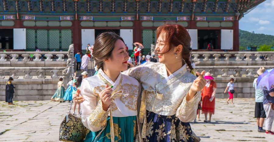 Your Personal Seoul Photographer! - Why a 90-Minute Seoul Photo Walk Can Beat the Usual Photo Chaos
